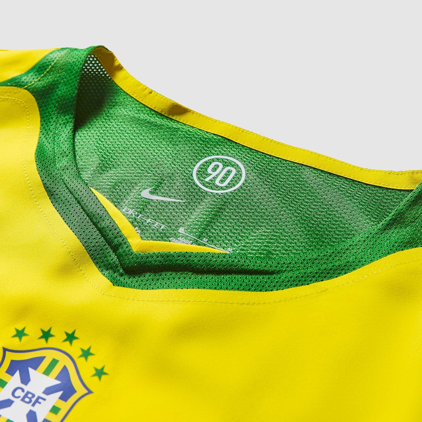 Camisa Nike Brasil Reedição Total 90 Ronaldinho Masculina