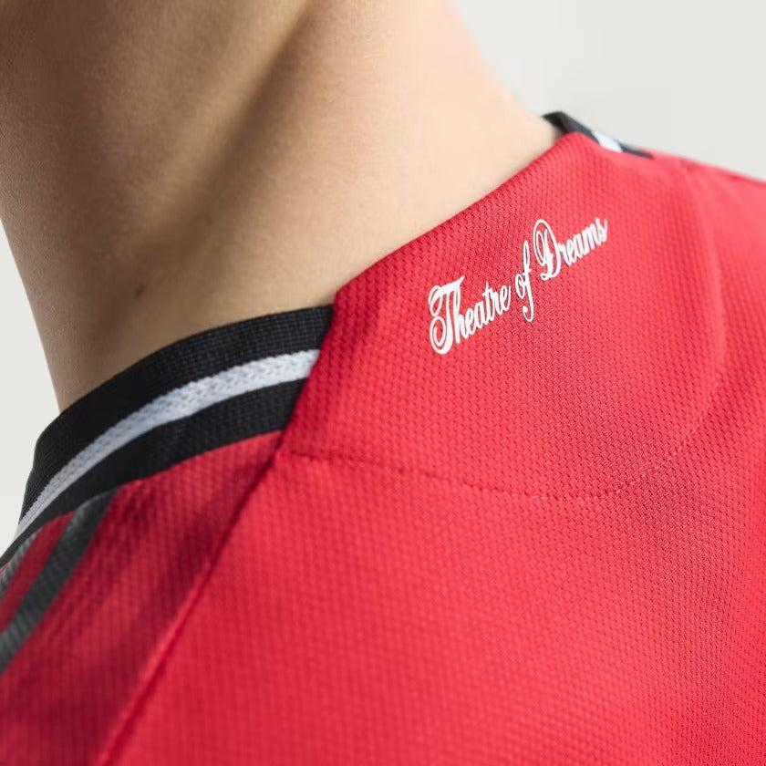 Camisa adidas Manchester United 2025/26 I Jogador